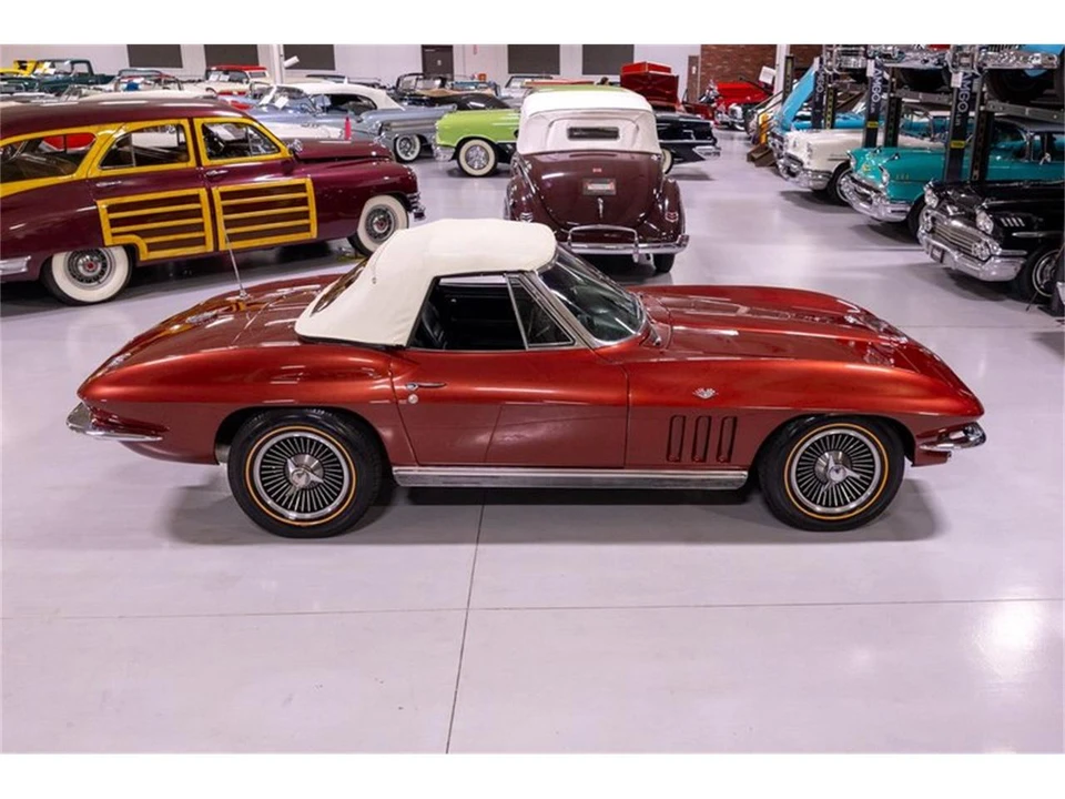 1966 Chevrolet Corvette C2 - Image 14 of 31