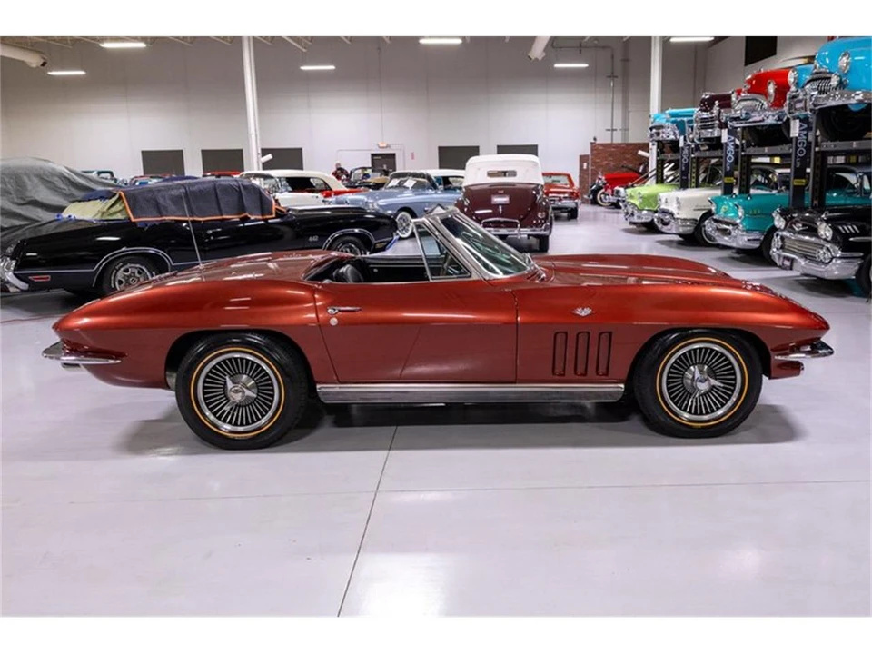 1966 Chevrolet Corvette C2 - Image 22 of 31
