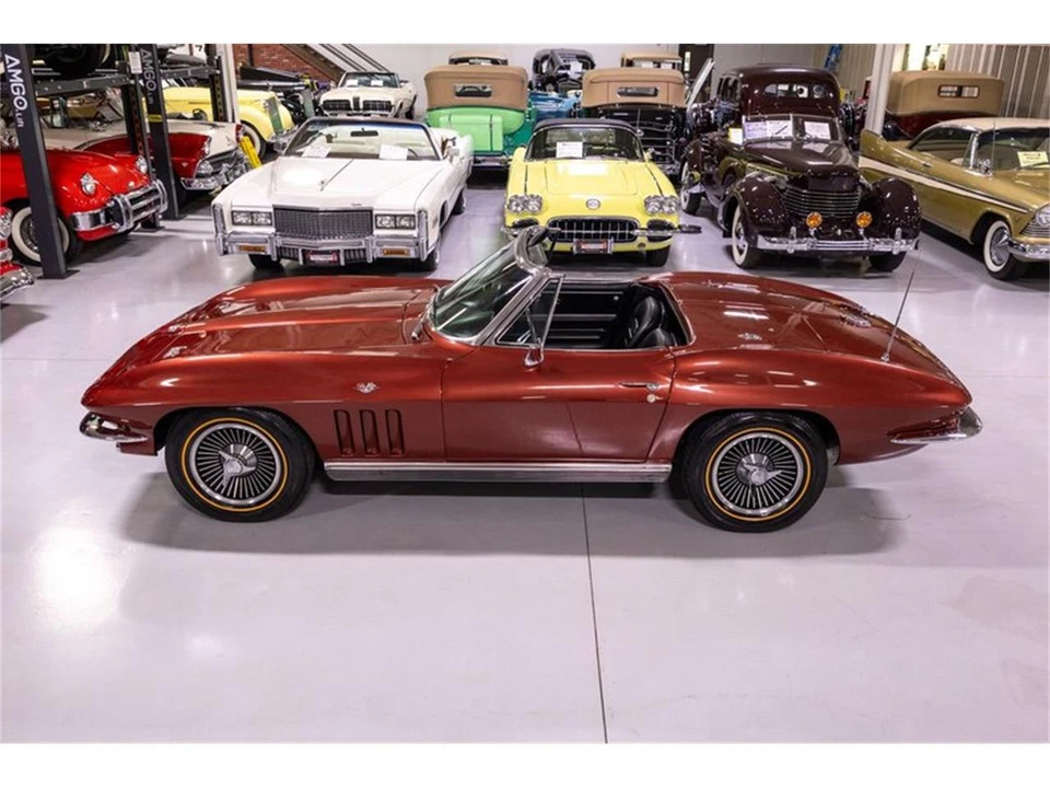 1966 Chevrolet Corvette C2 - Image 10 of 31