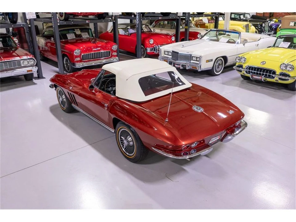 1966 Chevrolet Corvette C2 - Image 17 of 31