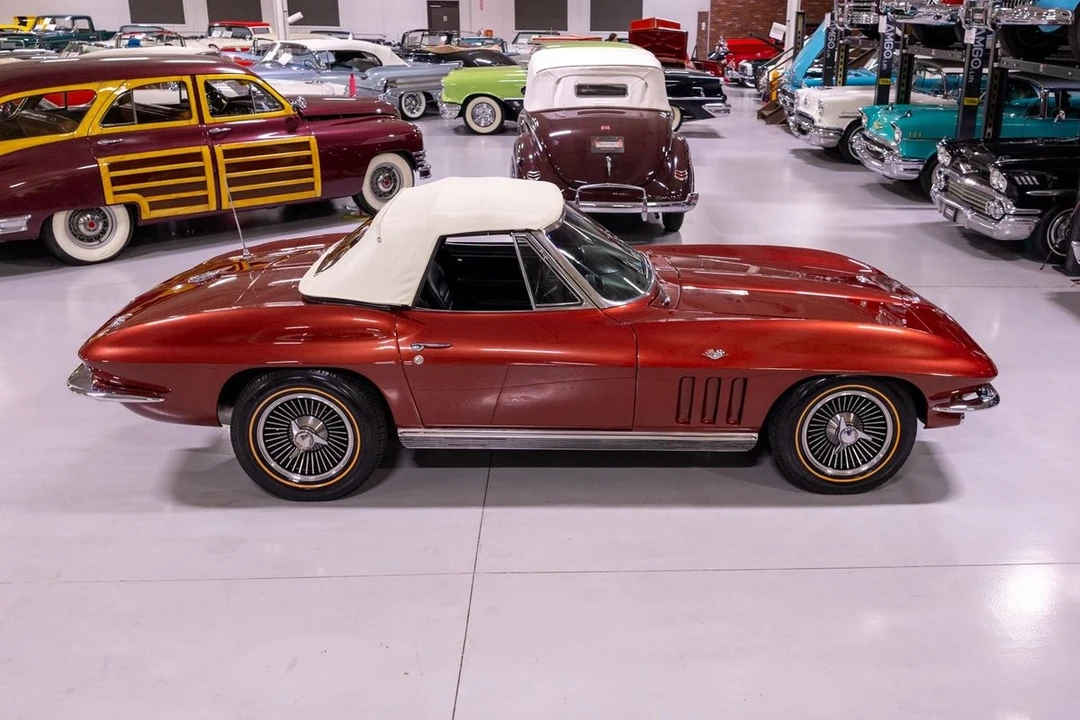1966 Chevrolet Corvette C2 - Image 17 of 31