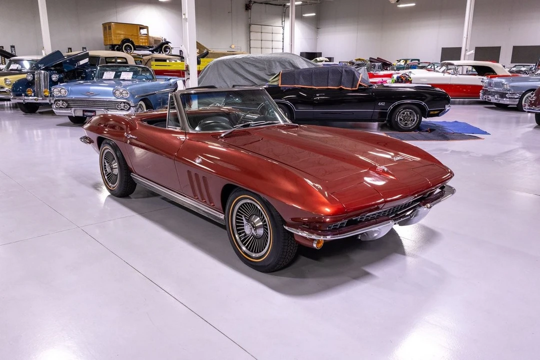 1966 Chevrolet Corvette C2 - Image 24 of 31