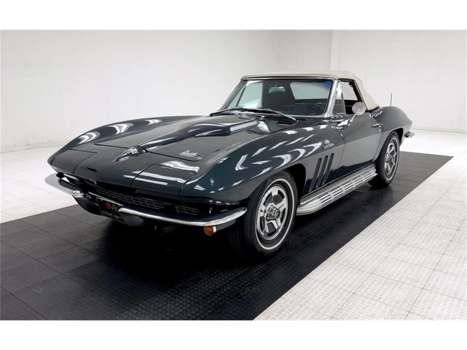 1966 Chevrolet Corvette C2 - Image 2 of 31