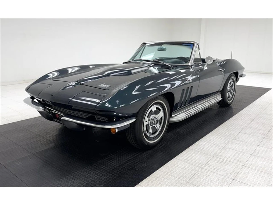 1966 Chevrolet Corvette C2 - Image 3 of 31