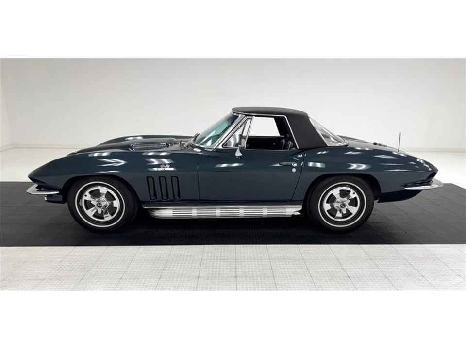 1966 Chevrolet Corvette C2 - Image 4 of 31