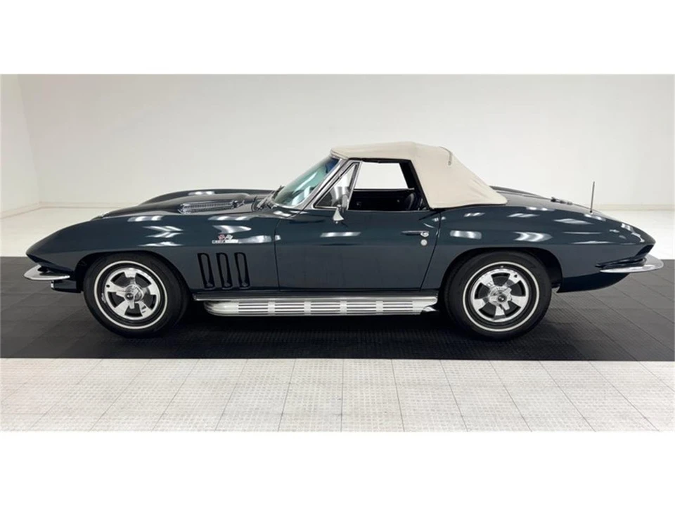 1966 Chevrolet Corvette C2 - Image 5 of 31