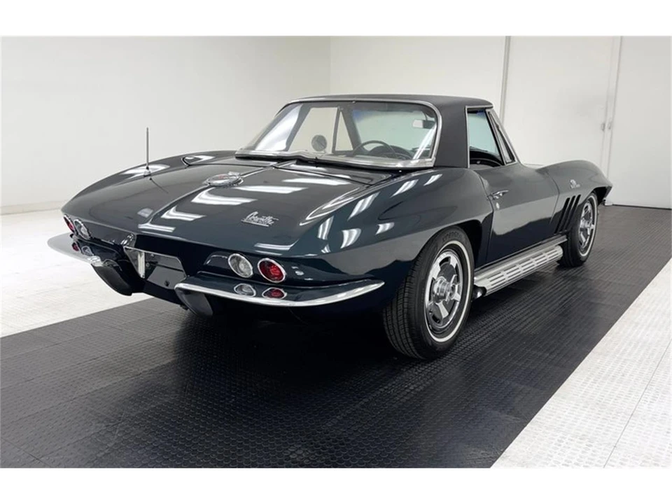 1966 Chevrolet Corvette C2 - Image 11 of 31