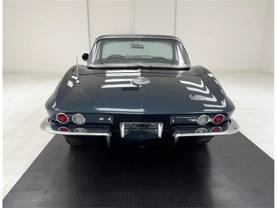 1966 Chevrolet Corvette C2 - Image 10 of 31