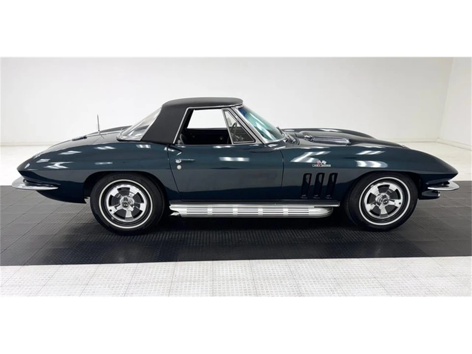 1966 Chevrolet Corvette C2 - Image 12 of 31