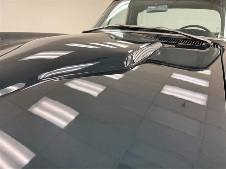 1966 Chevrolet Corvette C2 - Image 17 of 31
