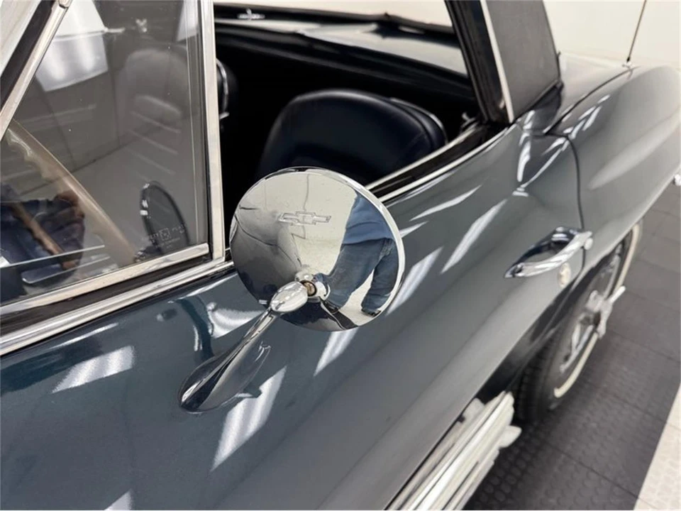 1966 Chevrolet Corvette C2 - Image 25 of 31
