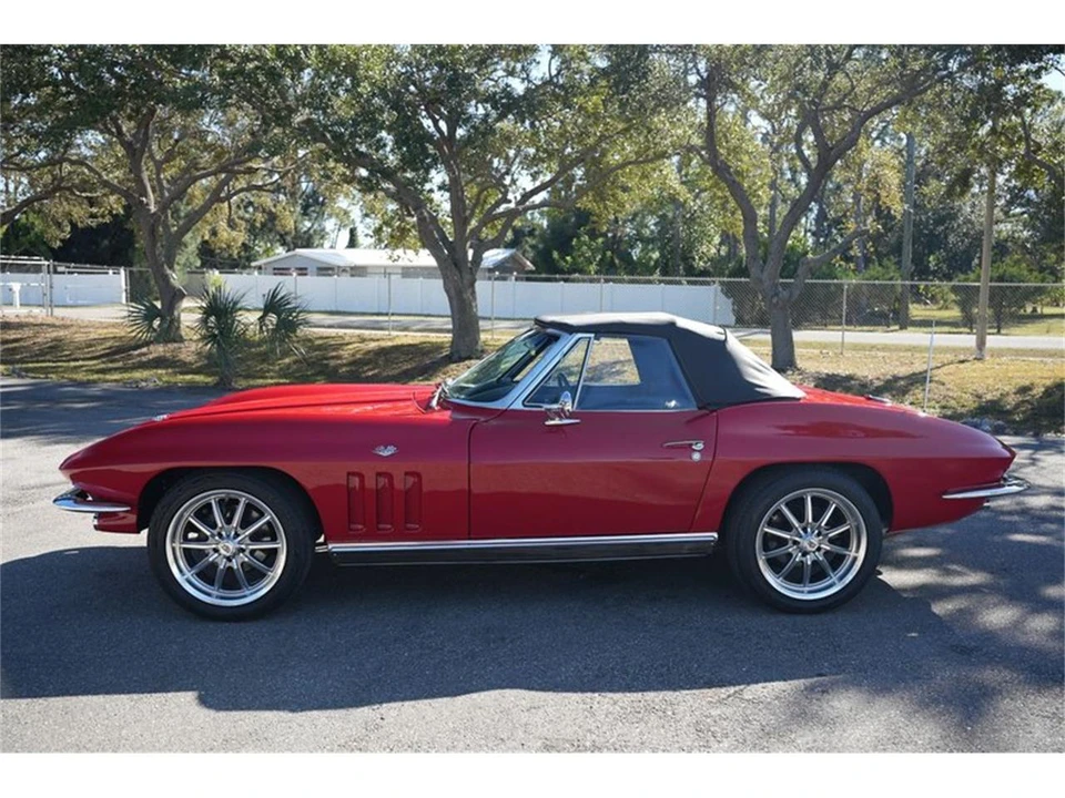 1966 Chevrolet Corvette C2 - Image 6 of 31