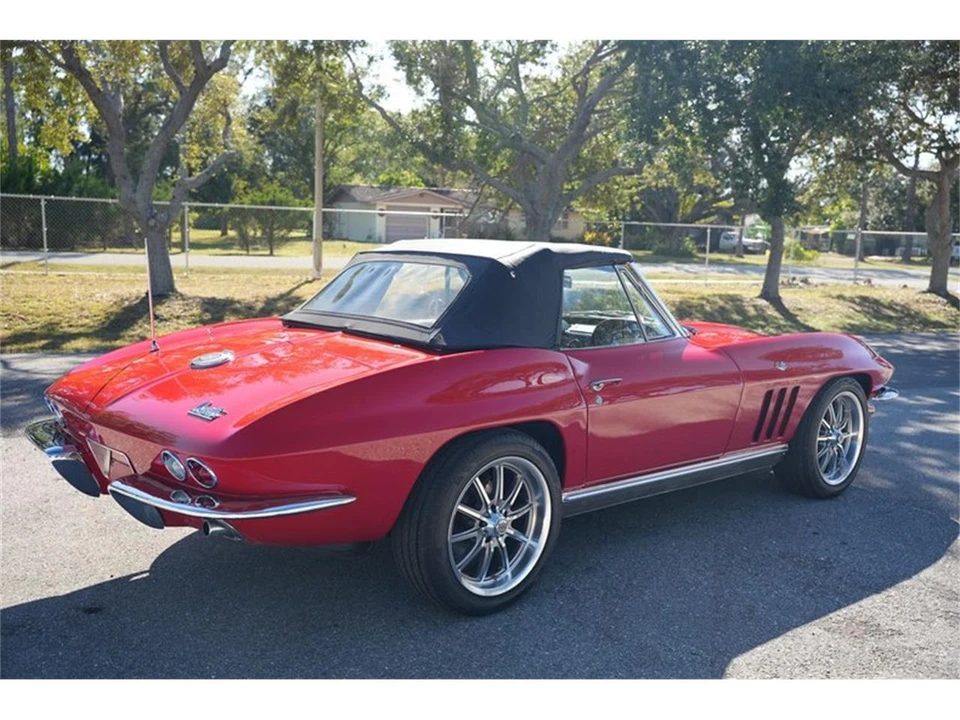 1966 Chevrolet Corvette C2 - Image 10 of 31