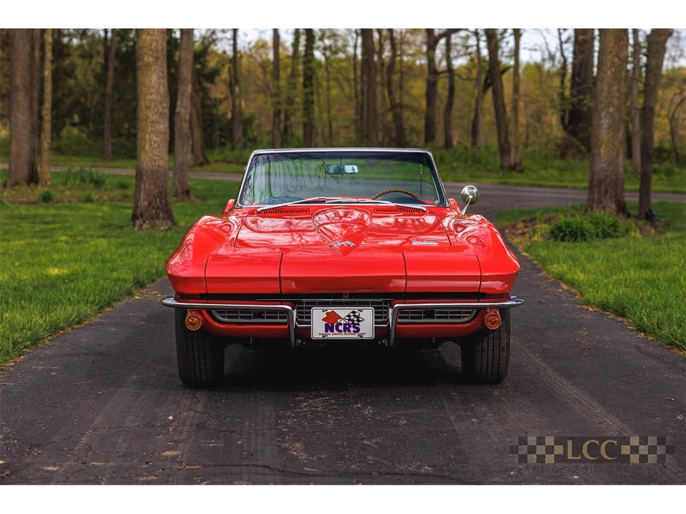 1966 Chevrolet Corvette C2 - Image 2 of 31