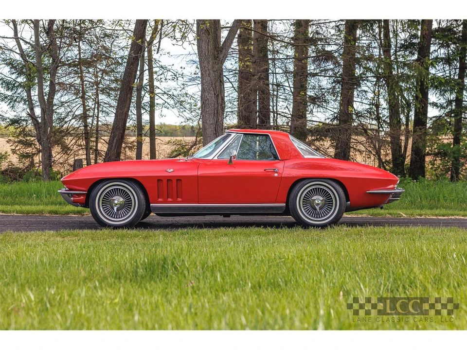 1966 Chevrolet Corvette C2 - Image 13 of 31