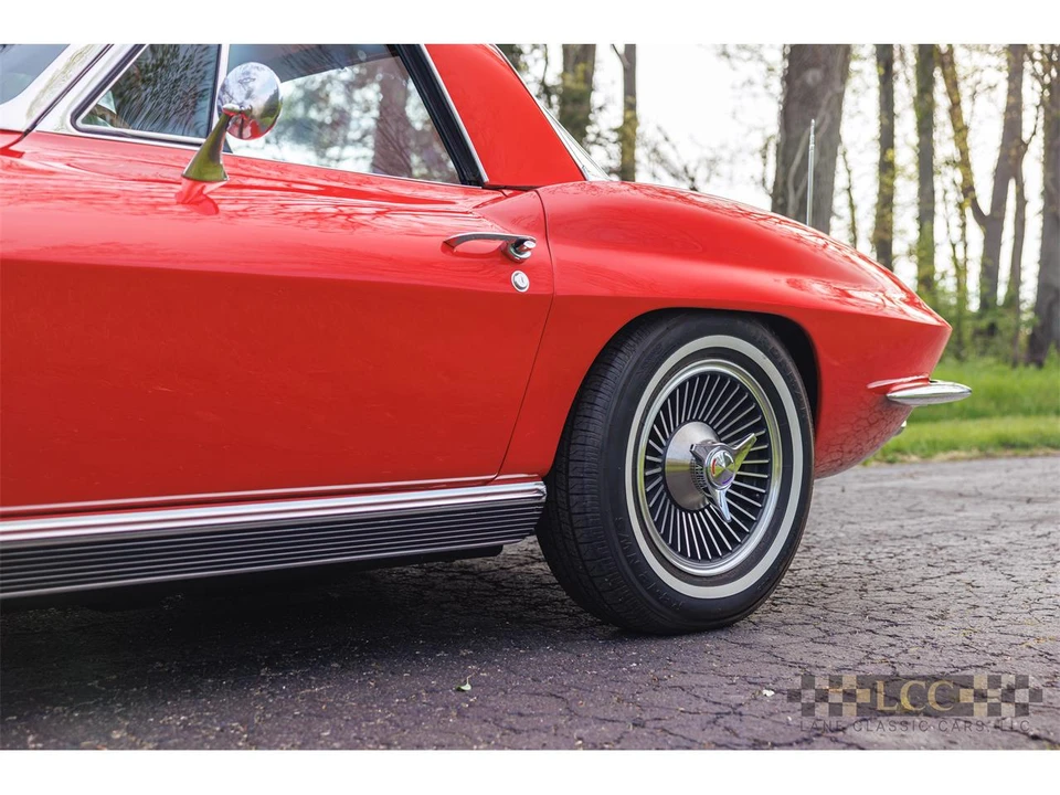 1966 Chevrolet Corvette C2 - Image 22 of 31