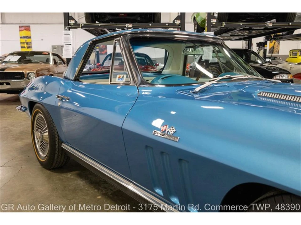 1966 Chevrolet Corvette C2 - Image 22 of 31