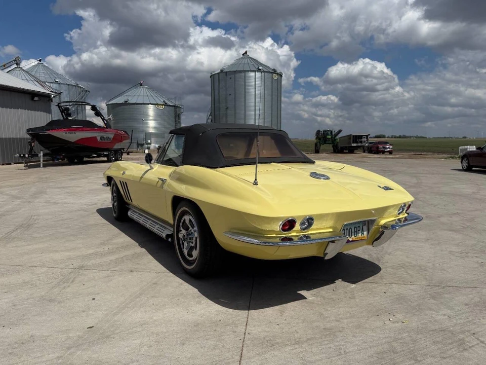 1966 Chevrolet Corvette C2 - Image 7 of 31