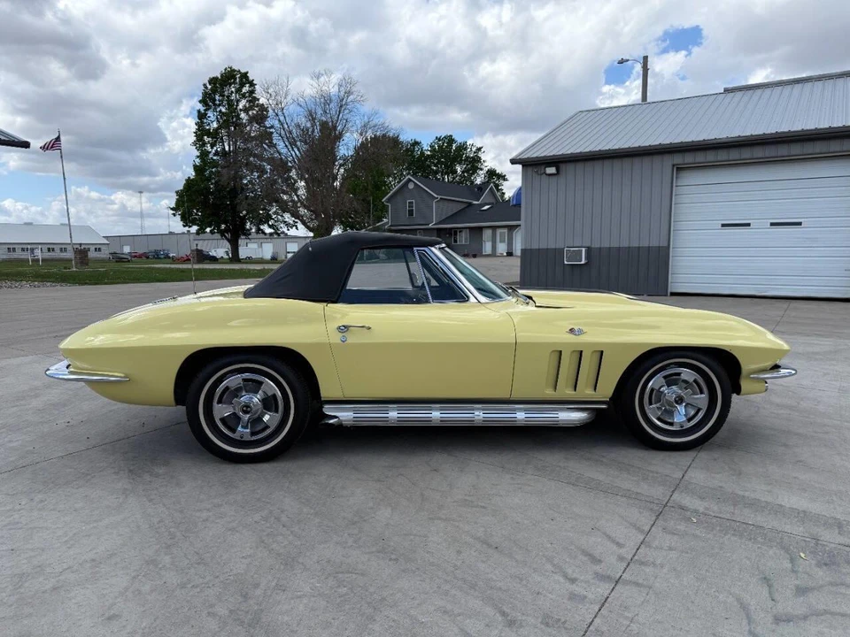 1966 Chevrolet Corvette C2 - Image 26 of 31