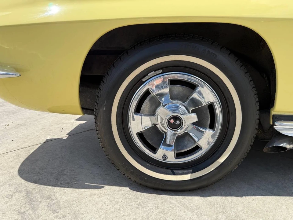 1966 Chevrolet Corvette C2 - Image 23 of 31