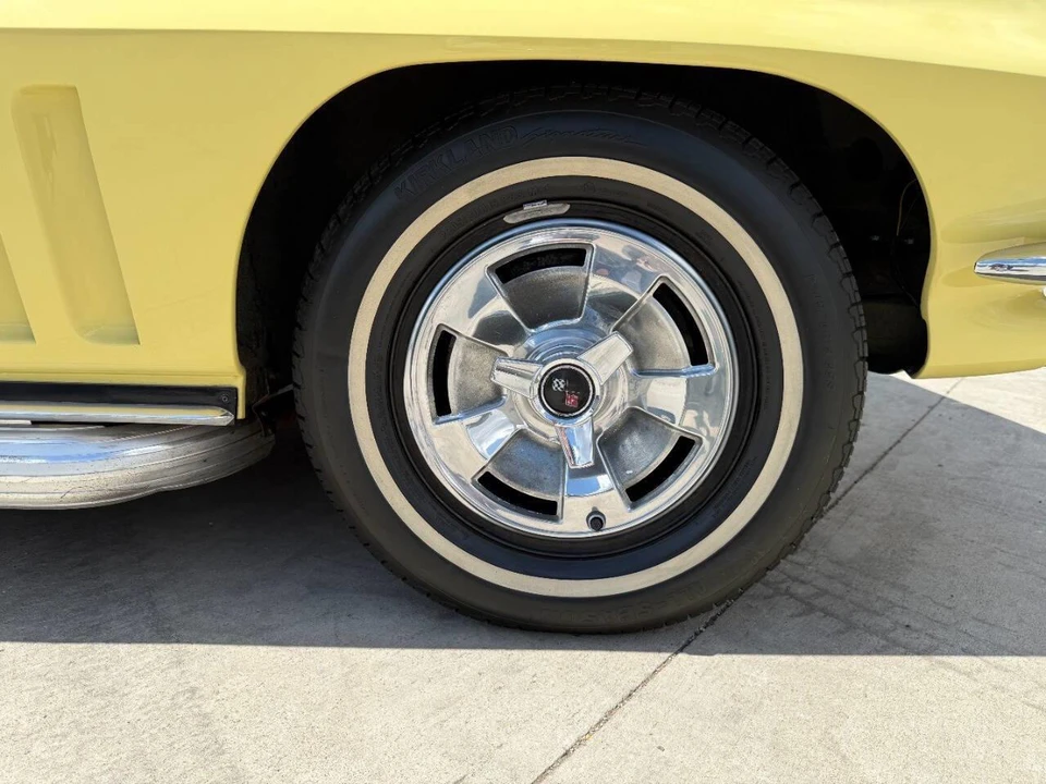 1966 Chevrolet Corvette C2 - Image 24 of 31