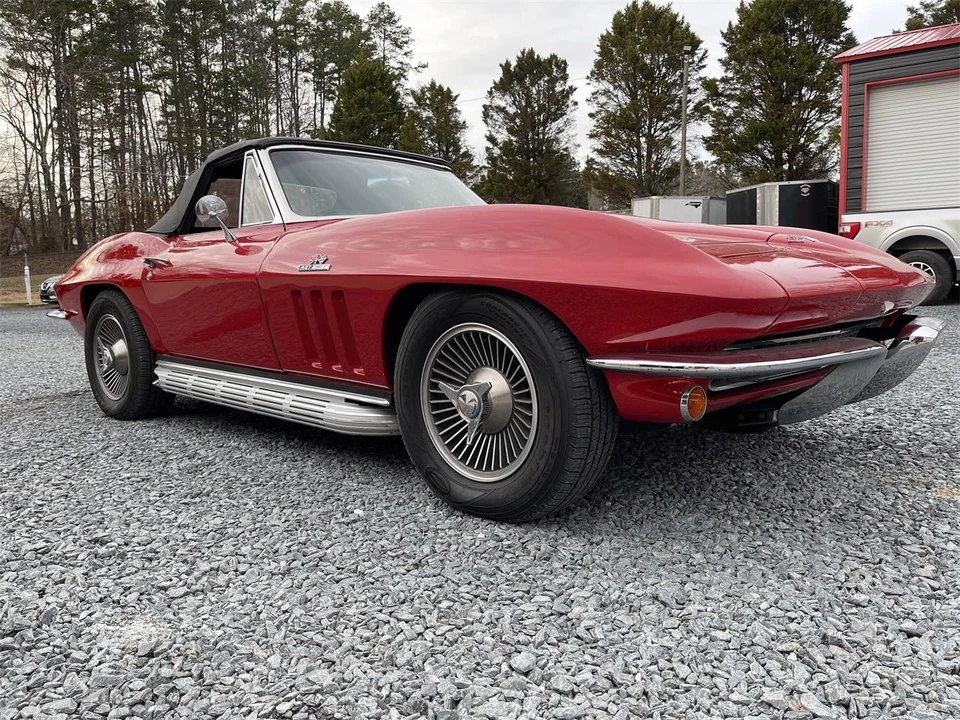 1966 Chevrolet Corvette C2 - Image 7 of 31