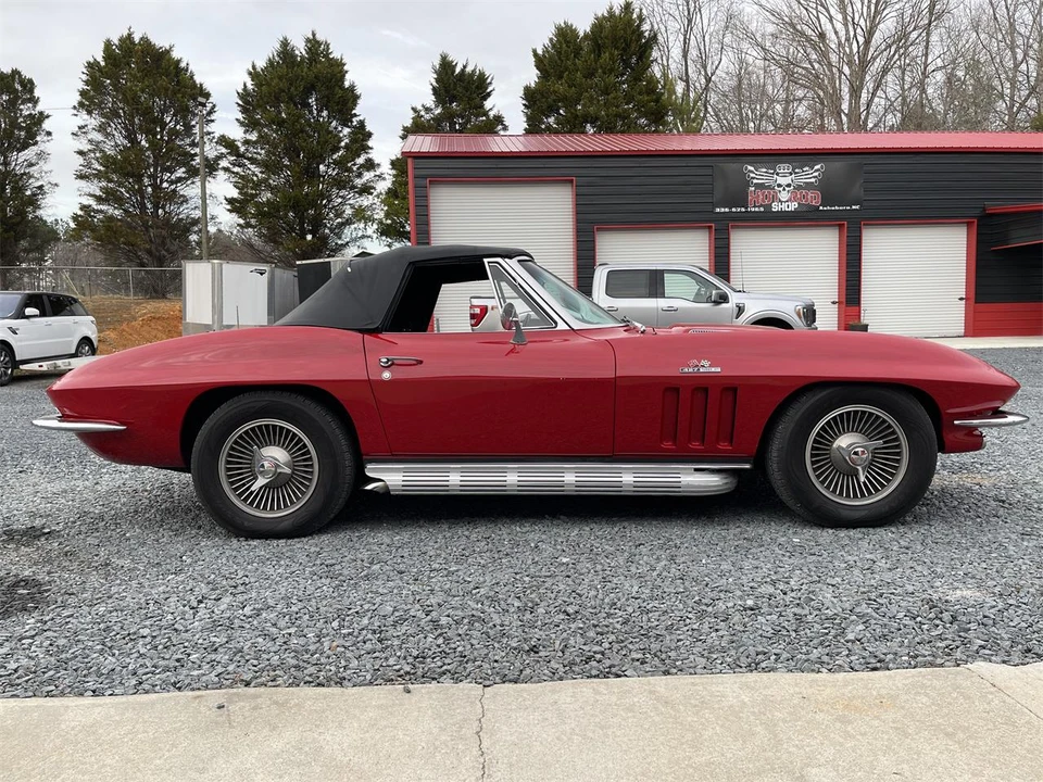 1966 Chevrolet Corvette C2 - Image 8 of 31