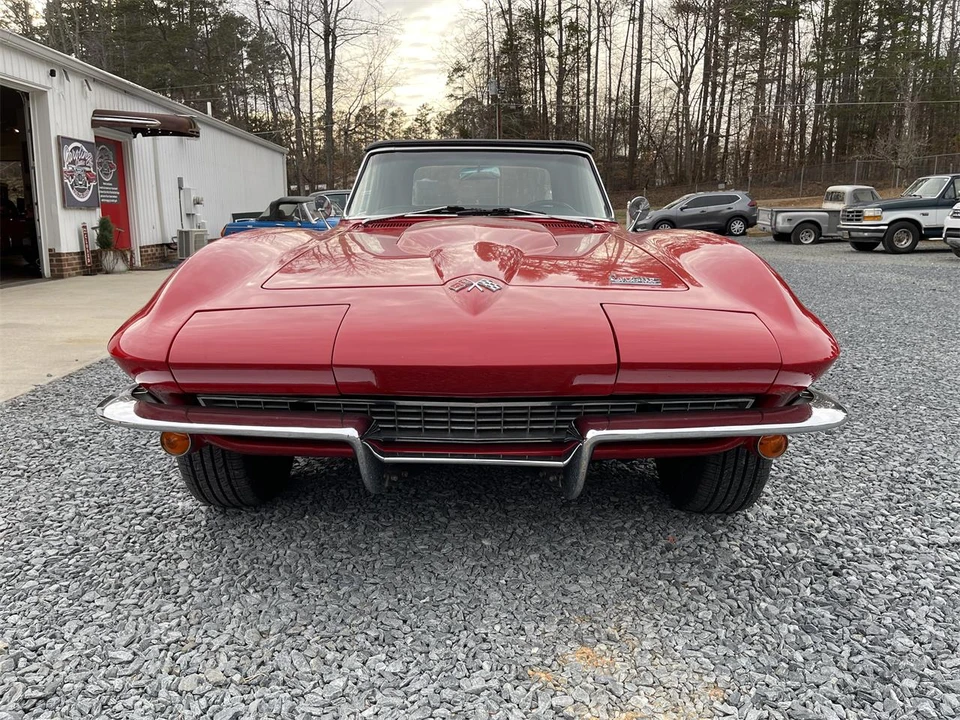 1966 Chevrolet Corvette C2 - Image 13 of 31