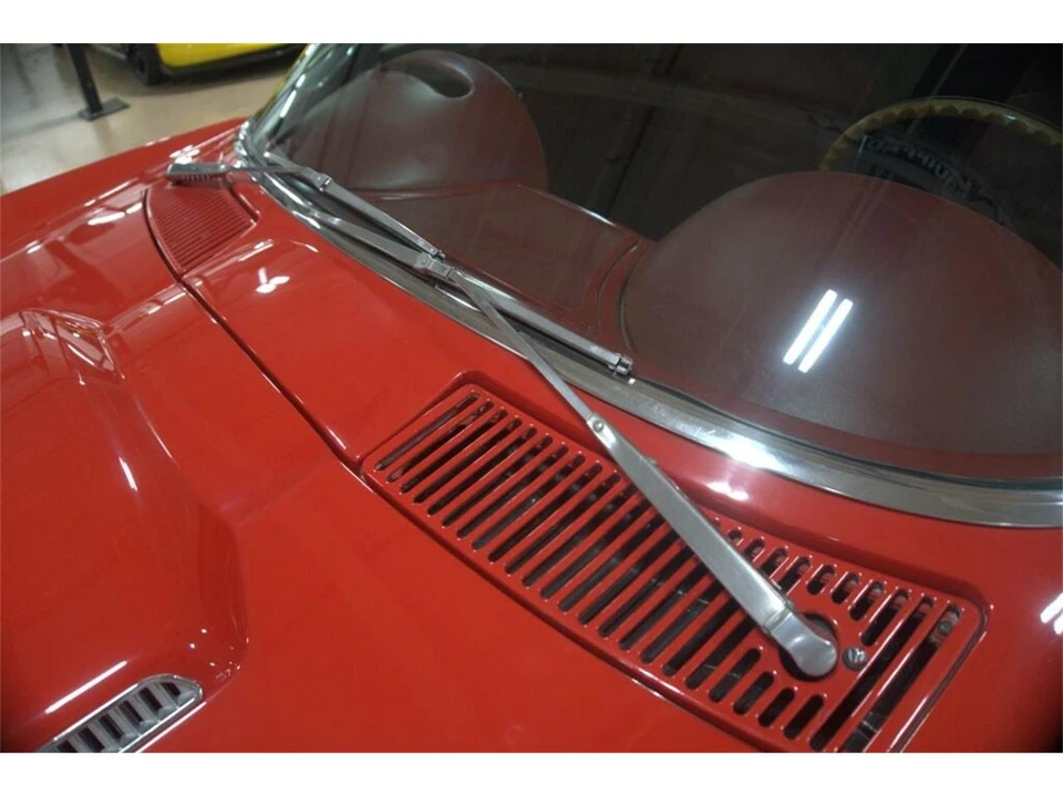 1966 Chevrolet Corvette C2 - Image 15 of 31