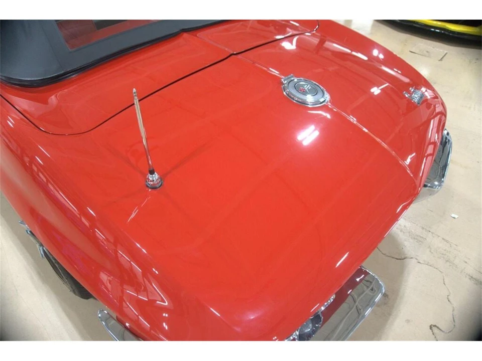 1966 Chevrolet Corvette C2 - Image 22 of 31
