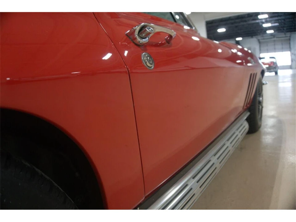 1966 Chevrolet Corvette C2 - Image 29 of 31