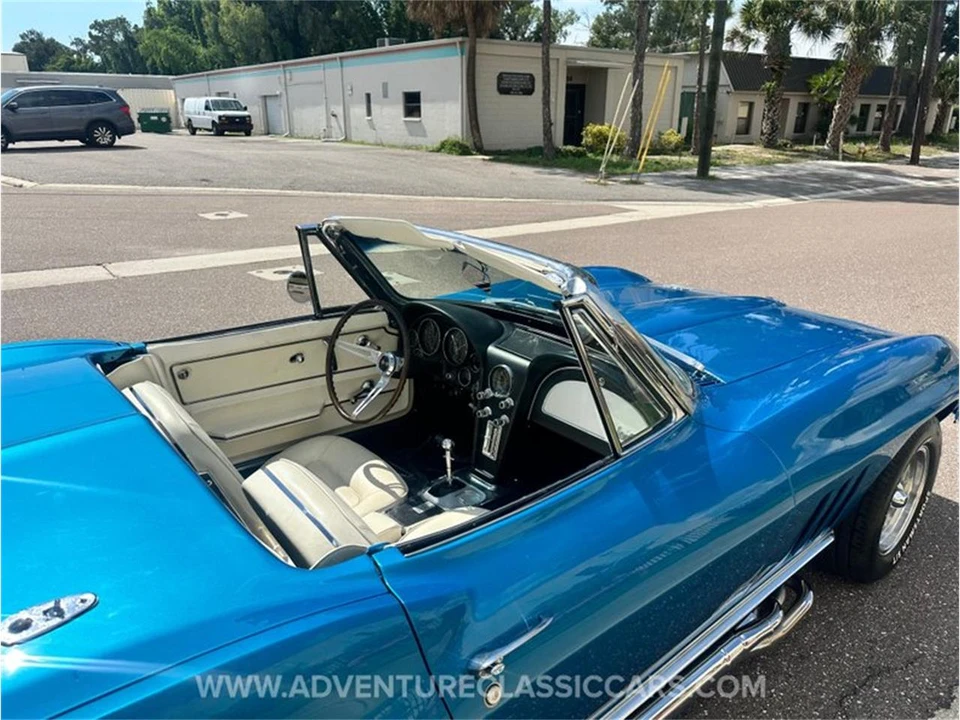 1966 Chevrolet Corvette C2 - Image 17 of 31