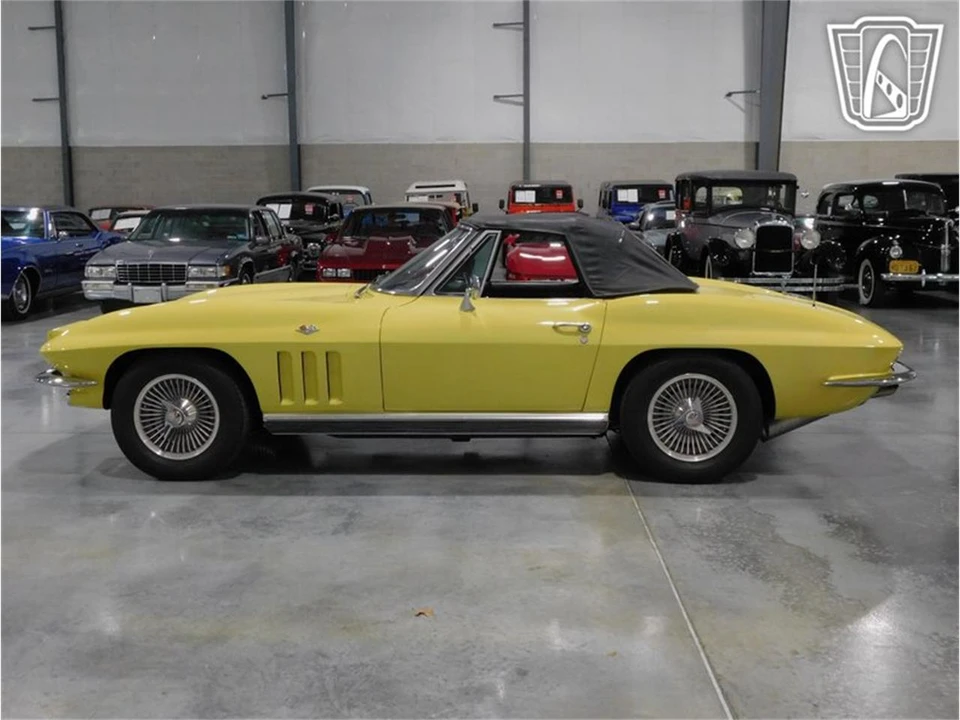 1966 Chevrolet Corvette C2 - Image 15 of 31