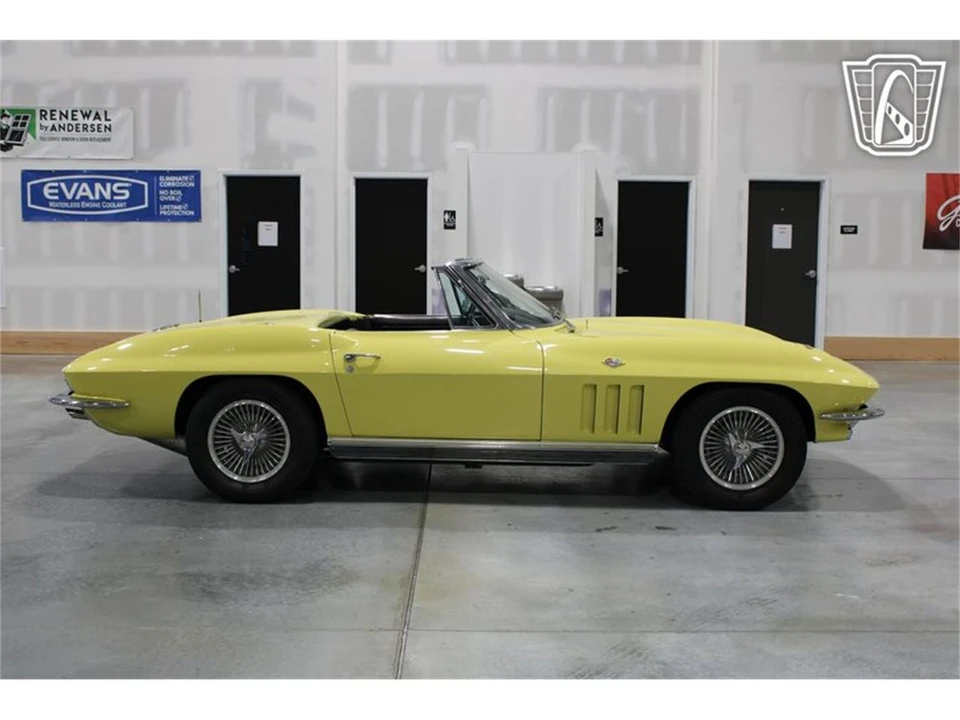 1966 Chevrolet Corvette C2 - Image 11 of 31