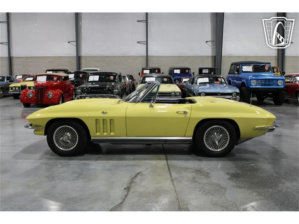 1966 Chevrolet Corvette C2 - Image 7 of 31