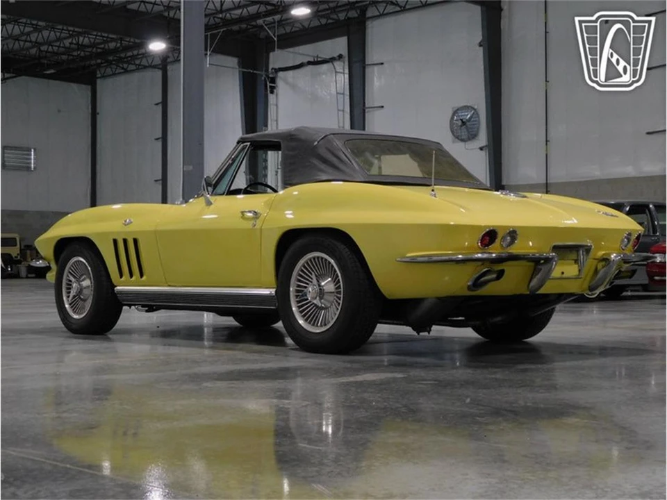 1966 Chevrolet Corvette C2 - Image 24 of 31