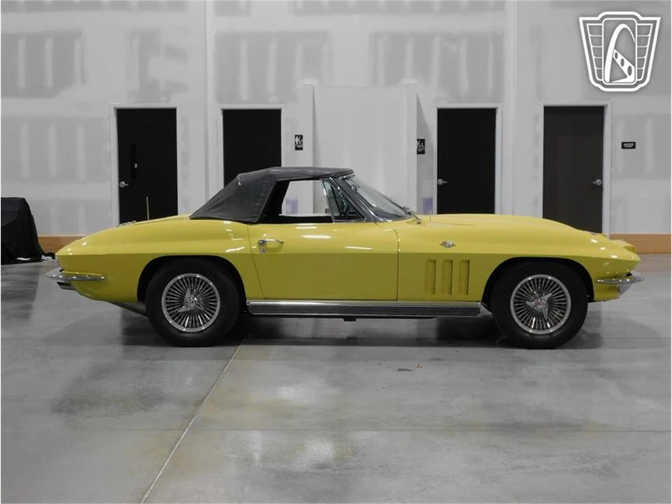 1966 Chevrolet Corvette C2 - Image 19 of 31