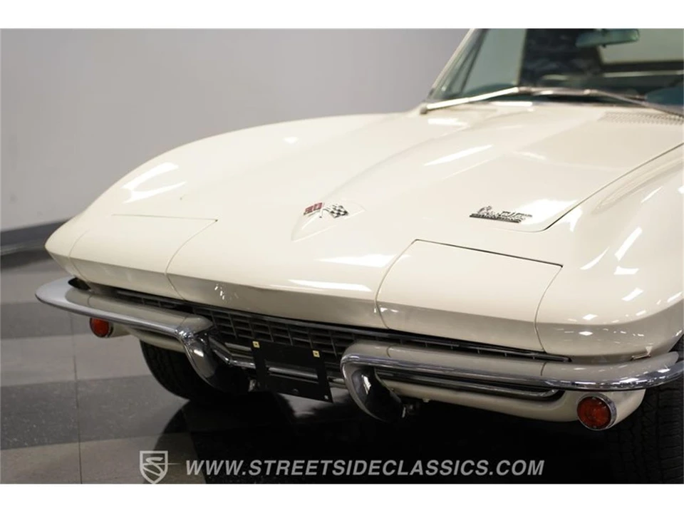 1966 Chevrolet Corvette C2 - Image 18 of 31