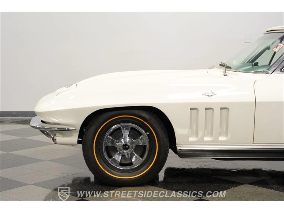 1966 Chevrolet Corvette C2 - Image 22 of 31