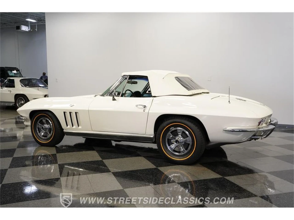 1966 Chevrolet Corvette C2 - Image 7 of 31