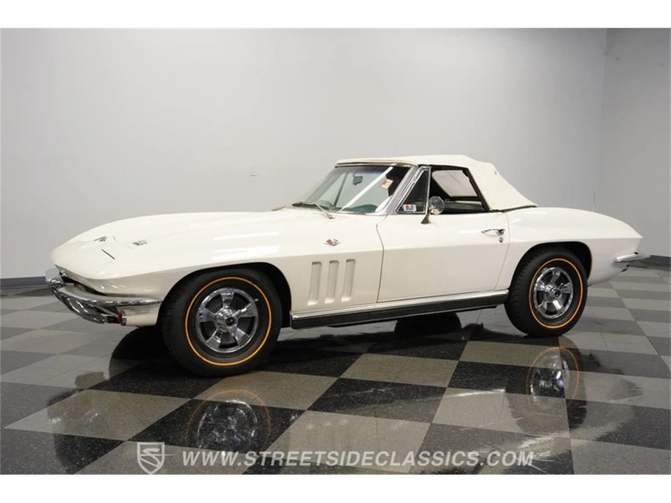 1966 Chevrolet Corvette C2 - Image 5 of 31