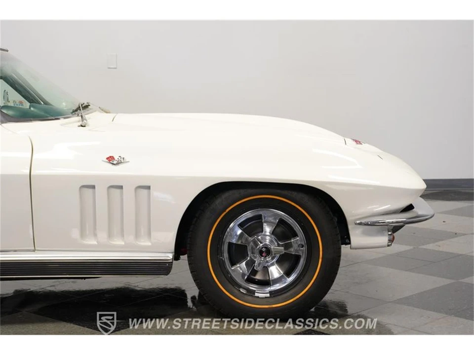 1966 Chevrolet Corvette C2 - Image 29 of 31