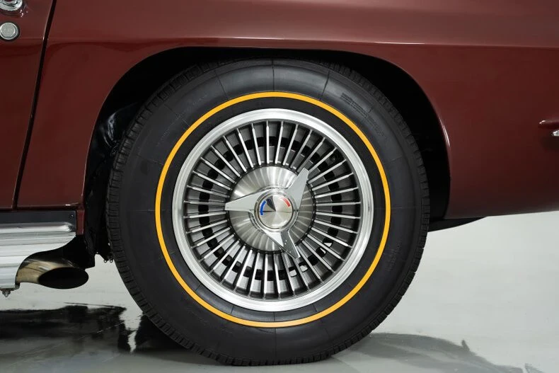 1966 Chevrolet Corvette C2 - Image 8 of 21