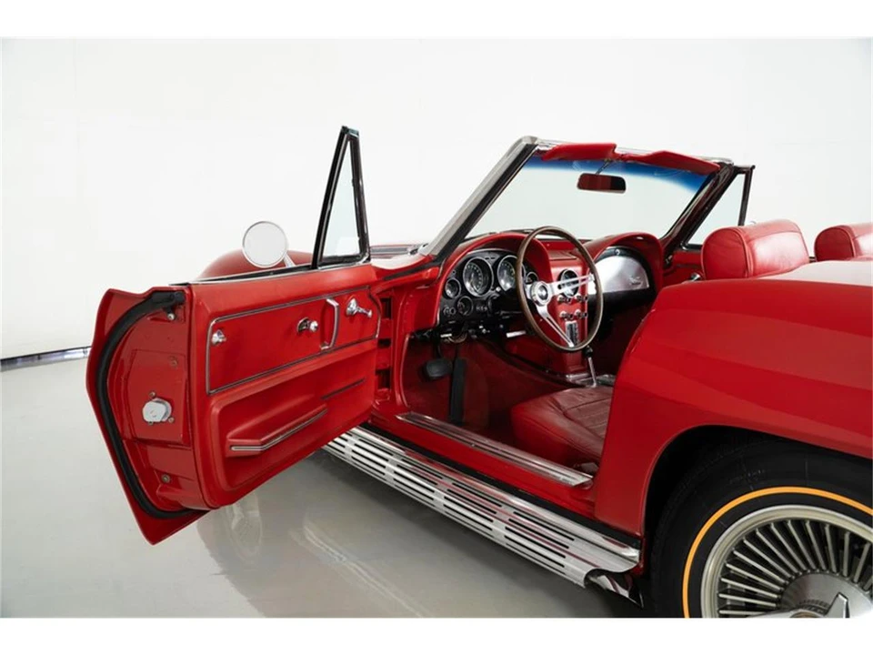 1966 Chevrolet Corvette C2 - Image 20 of 31