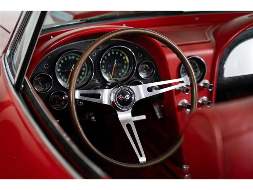 1966 Chevrolet Corvette C2 - Image 25 of 31