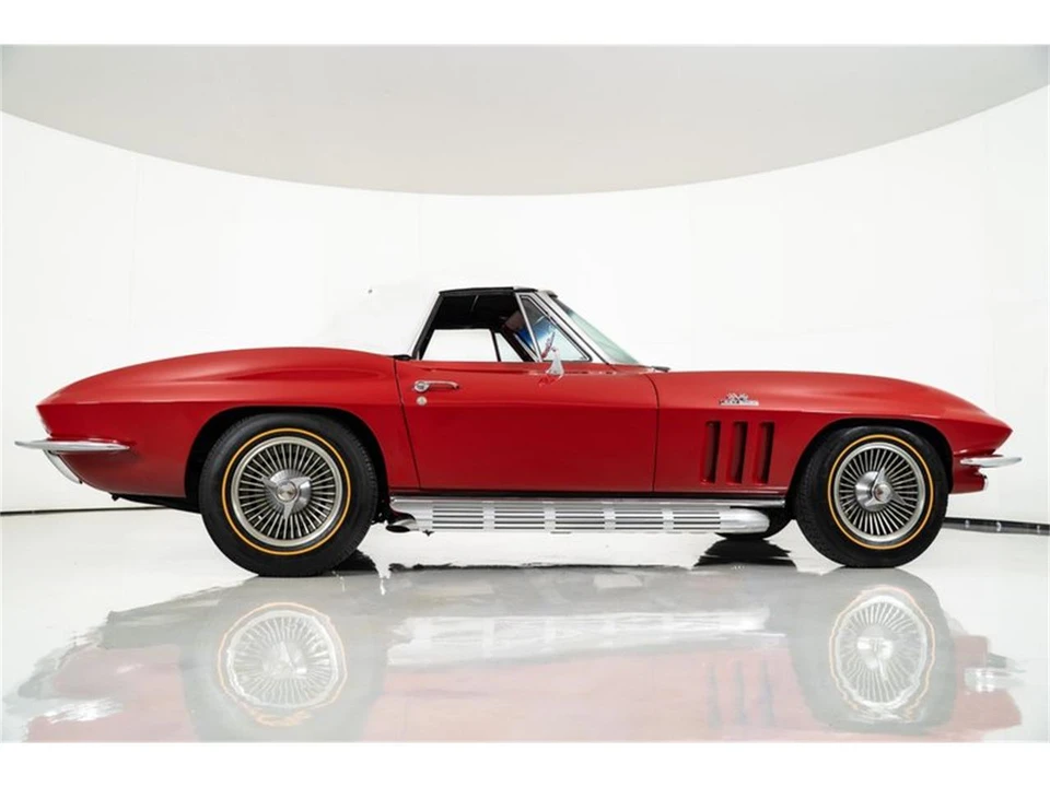 1966 Chevrolet Corvette C2 - Image 13 of 31