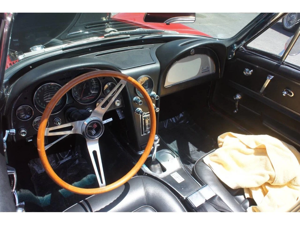 1966 Chevrolet Corvette C2 - Image 16 of 31