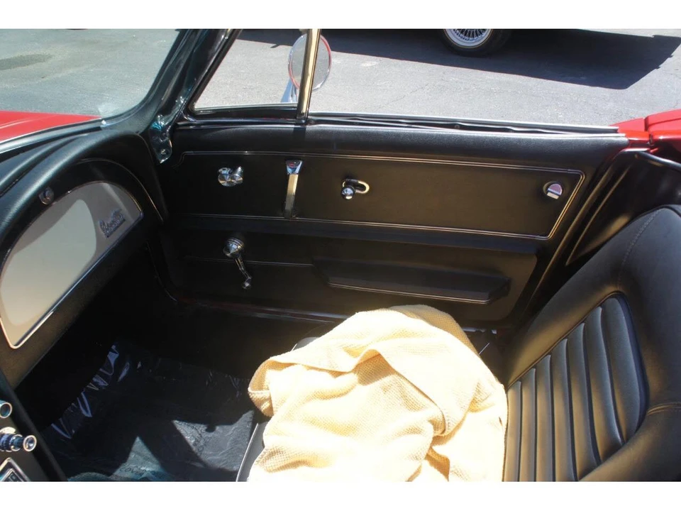 1966 Chevrolet Corvette C2 - Image 17 of 31