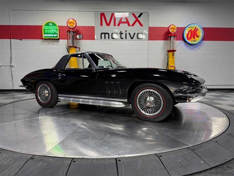 1966 Chevrolet Corvette C2 - Image 2 of 31