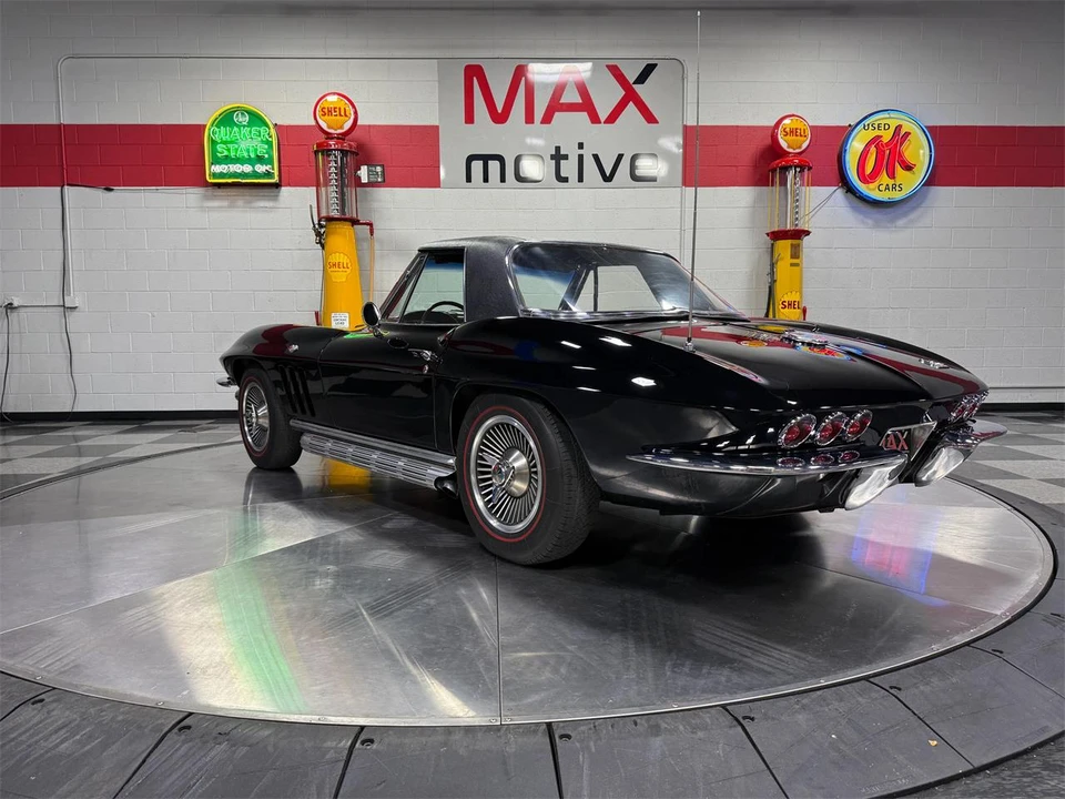 1966 Chevrolet Corvette C2 - Image 10 of 31